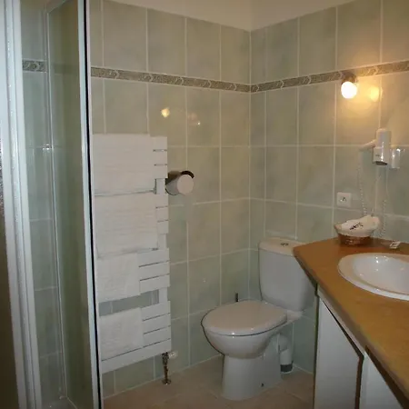 Hotel Le Rocher 2*